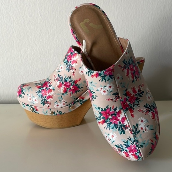 Floral retro 70s clogs NEW - Picture 3 of 3